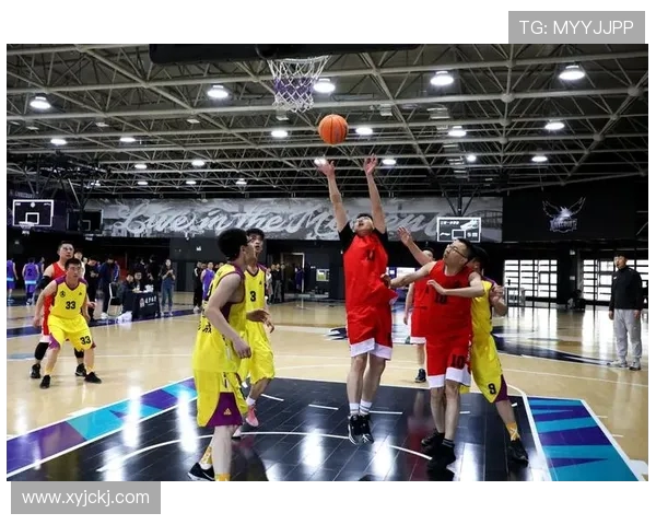 南京与无锡强强对话 展现两城篮球实力对决的精彩瞬间