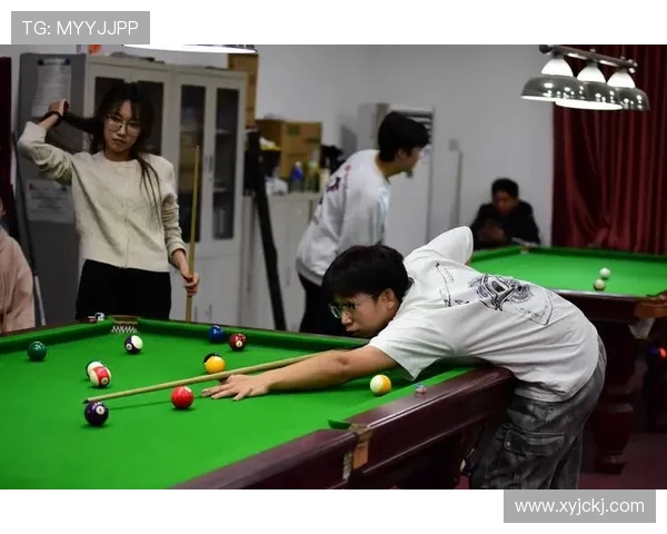 台球技巧与策略全面解析 掌握击球艺术提升竞技水平